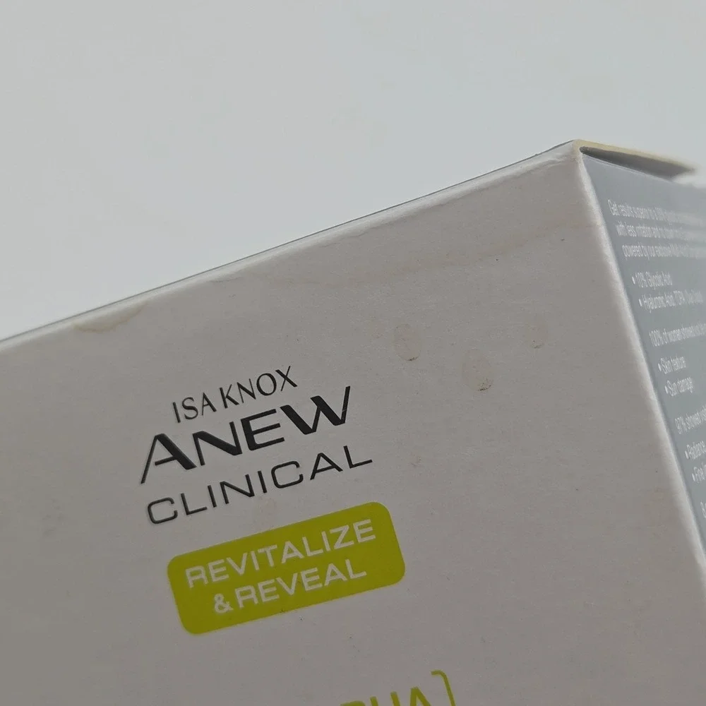 Avon Isa Knox Anew Clinical Revitalize & Reveal Xtra Strength Retexturizing Peel